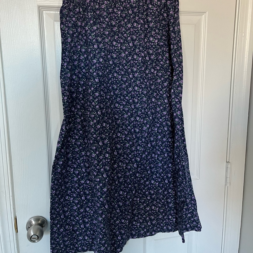 Vintage elastic waist blue/purple floral midi skirt